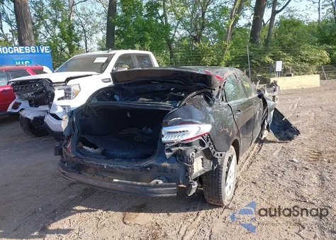 2019 Ford Fusion S z USA, uszkodzony, nr VIN 3FA6P0G7XKR268622